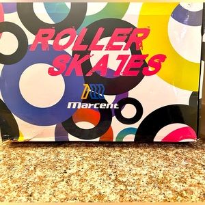 Marcent Adjustable Roller Skates for Girls and Boys, Kids Skates with Light up